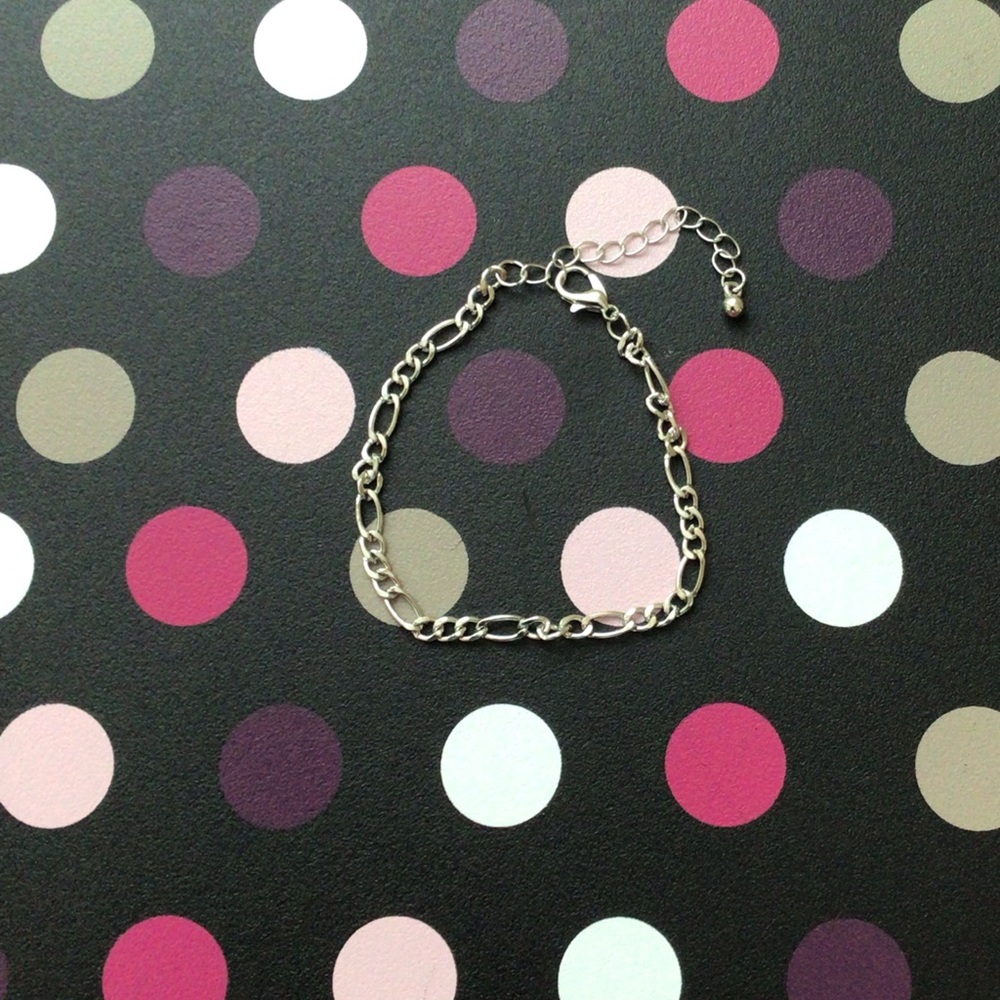NWOT Small Silver Chain Bracelet